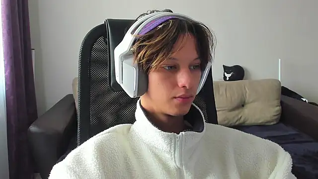 Ostin meow online show from 09/22/25, 06:37