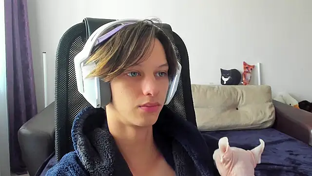 Ostin meow online show from 10/29/25, 07:21