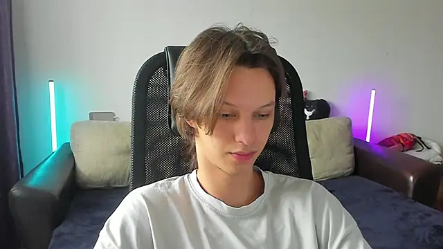 Ostin meow online show from 05/31/26, 07:37