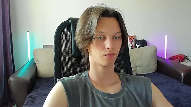 Ostin meow online show from 06/05/26, 09:04