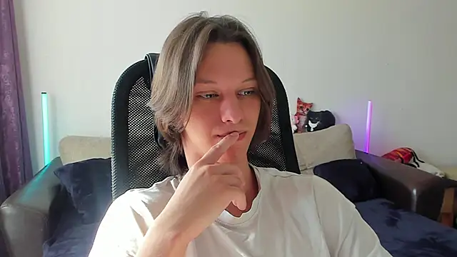 Ostin meow online show from 06/27/26, 11:15
