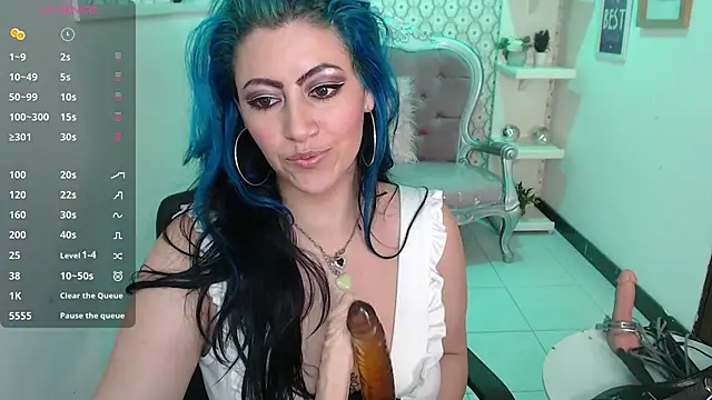 scarleth blue online show from 02/12/25, 09:10