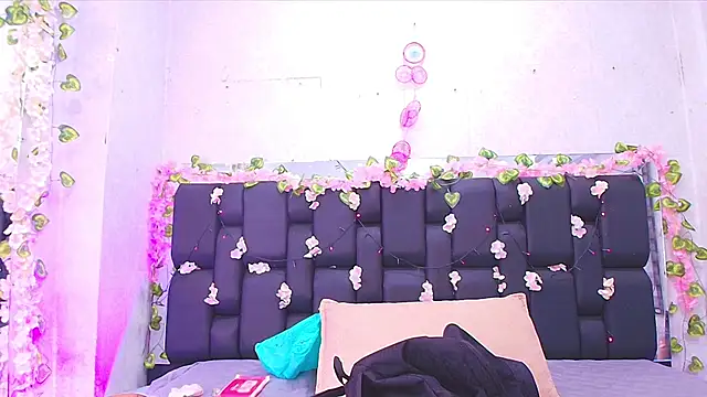 canela oss online show from 09/17/25, 11:56