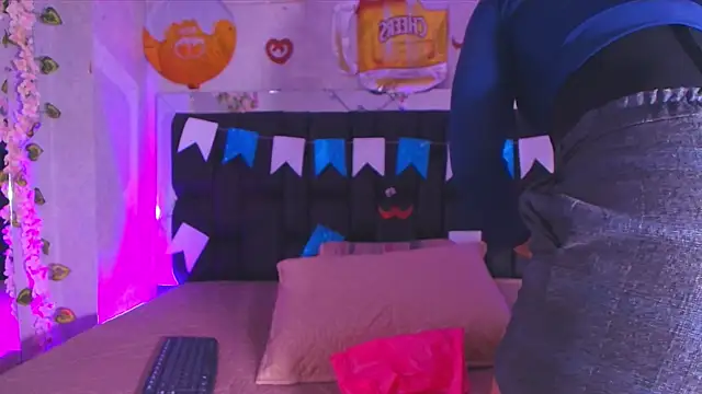 canela oss online show from 09/24/25, 11:57