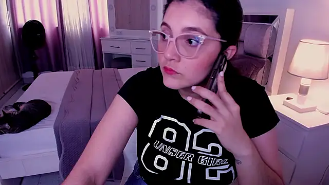 Camilaa bueno online show from 03/08/26, 05:17