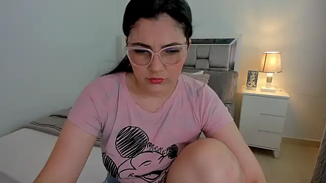 Camilaa bueno online show from 03/20/26, 10:03