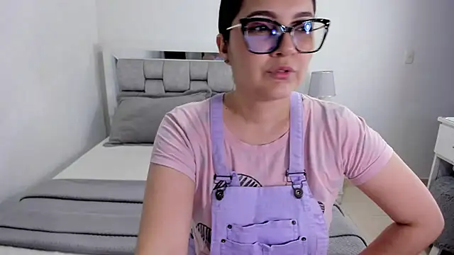 Camilaa bueno online show from 07/14/26, 02:05