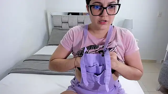 Camilaa bueno online show from 07/23/26, 01:41
