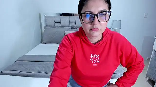 Camilaa bueno online show from 07/24/26, 01:47