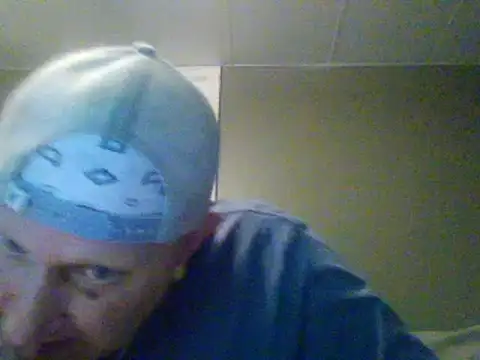 muffgoldcock online show from 12/19/24, 03:40