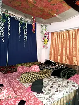 Hotty-rimi online show from 02/10/25, 03:35