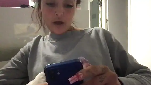 ScarlettMadii online show from 12/29/24, 05:44