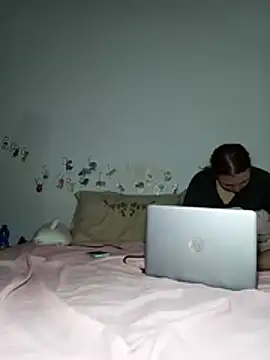 ella grays online show from 06/05/26, 05:07