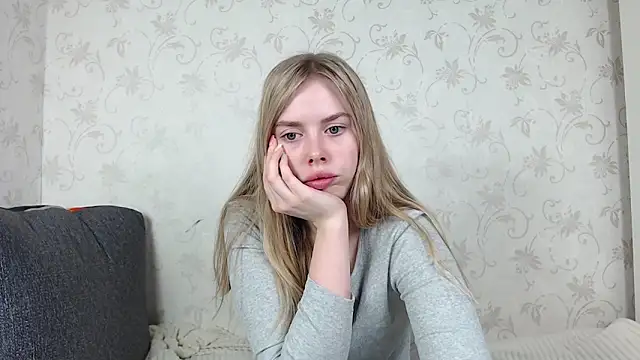 Snapshot of sofiaa_here chatting on 03/10/26, 12:15 sofiaa here online show from 03/10/26, 12:15