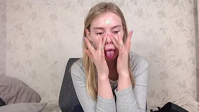 Snapshot of sofiaa_here chatting on 03/12/26, 12:39 sofiaa here online show from 03/12/26, 12:39
