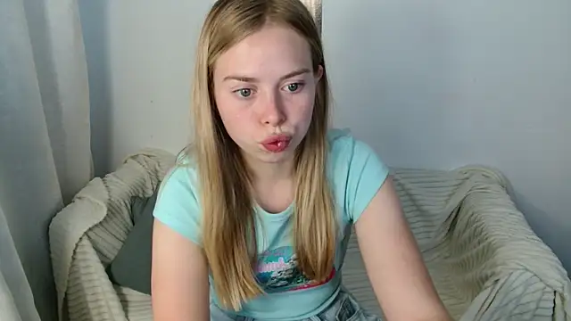 sofiaa here online show from 07/06/26, 12:07