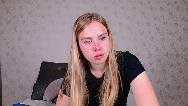 sofiaa here online show from 07/16/26, 12:05