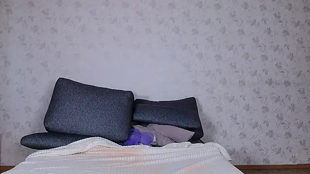 sofiaa here online show from 07/24/26, 11:47