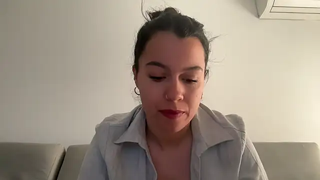 AmaraBella69 online show from 02/10/25, 09:36