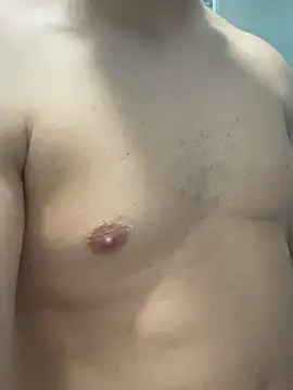 Tratto bianco002 online show from 12/17/24, 06:53