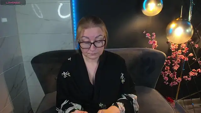 AlexandraKind online show from 01/05/25, 08:10