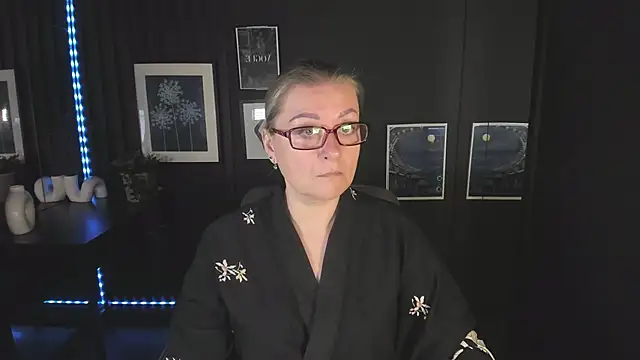 AlexandraKind online show from 09/24/25, 01:25