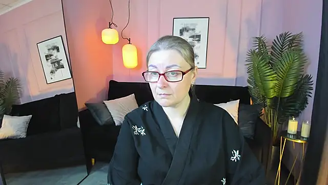 AlexandraKind online show from 10/16/25, 01:45