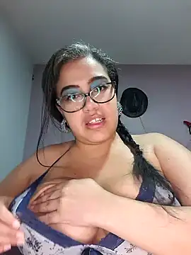 Katrina The Kitty online show from 02/04/25, 07:51