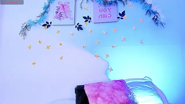 Snapshot of _karenestrada chatting on 11/21/25, 07:07 karenestrada online show from 11/21/25, 07:07