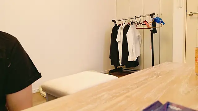 Snapshot of undo-busoku69 chatting on 11/06/25, 04:19 undo-busoku69 online show from 11/06/25, 04:19