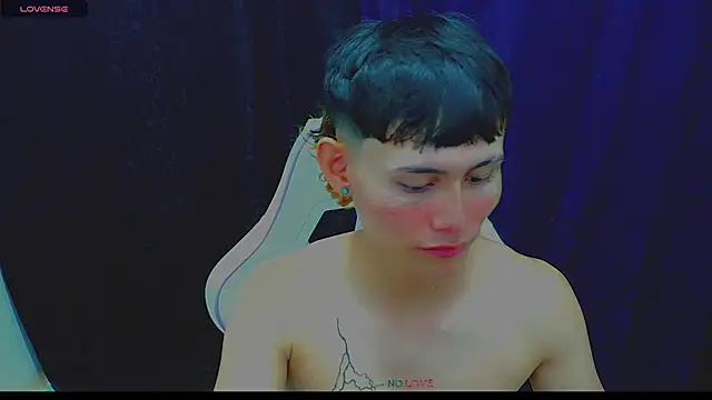 Snapshot of tanjiro_cute chatting on 10/26/25, 08:37 tanjiro cute online show from 10/26/25, 08:37