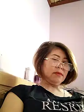 Baby-tits2024 online show from 01/13/25, 08:37