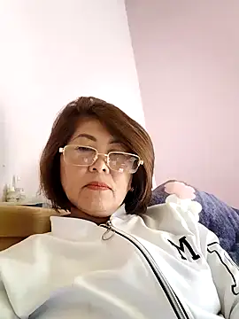 Baby-tits2024 online show from 01/31/25, 06:24