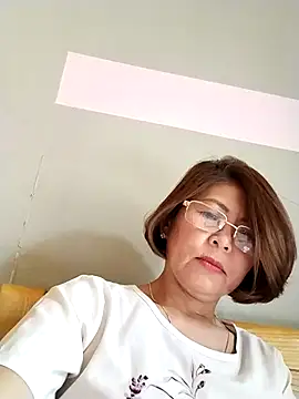 Baby-tits2024 online show from 03/15/25, 06:25