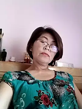Baby-tits2024 online show from 09/11/25, 06:35