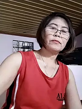 Baby-tits2024 online show from 09/18/25, 01:46