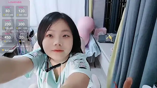 Lena-yyds online show from 10/08/25, 05:21