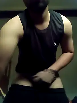 smartboy010101 online show from 01/13/25, 05:12