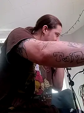 ChuckyyDee online show from 05/10/26, 04:34
