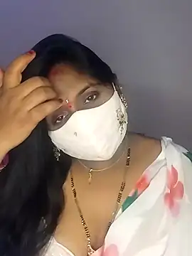 Snapshot of Sexy_Radhikaa chatting on 02/20/25, 12:19 Sexy Radhikaa online show from 02/20/25, 12:19