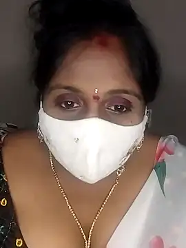 Snapshot of Sexy_Radhikaa chatting on 02/28/25, 12:42 Sexy Radhikaa online show from 02/28/25, 12:42