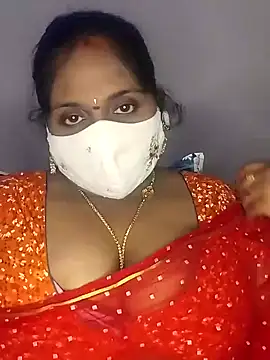 Snapshot of Sexy_Radhikaa chatting on 03/01/25, 05:38 Sexy Radhikaa online show from 03/01/25, 05:38