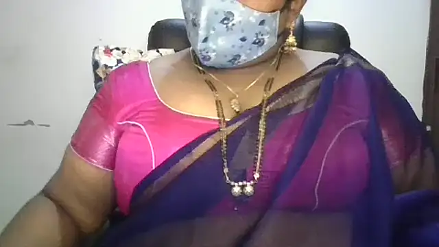Sexy Radhikaa online show from 07/22/26, 02:25