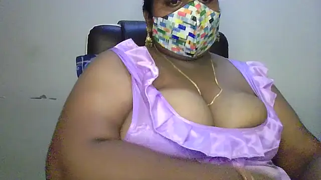 Sexy Radhikaa online show from 07/22/26, 10:45