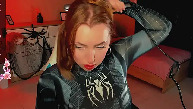 Jenny Luvv online show from 10/20/25, 08:15