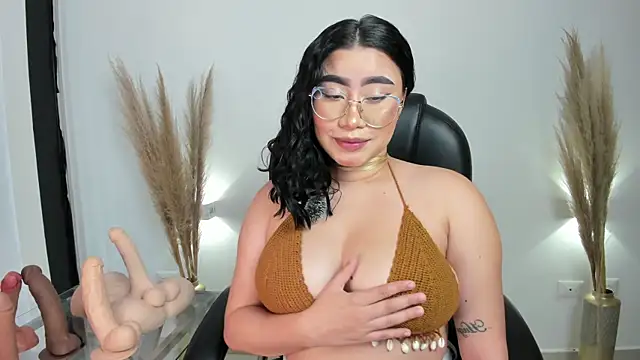 leylaclintonxx online show from 03/15/25, 10:11