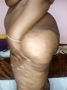 Snapshot of Sweetblackassxxx505 chatting on 11/28/25, 07:49 Sweetblackassxxx505 online show from 11/28/25, 07:49