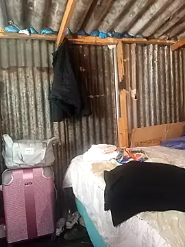 Snapshot of curvyloneah75 chatting on 10/16/25, 06:47 curvyloneah75 online show from 10/16/25, 06:47