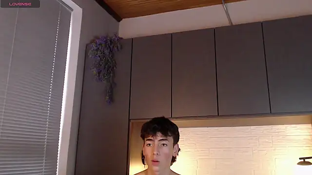 MattiDeLuca online show from 12/26/24, 06:01