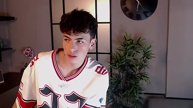 MattiDeLuca online show from 01/22/25, 06:31